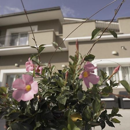 B&B Arco Dei Sogni Челано Екстериор снимка