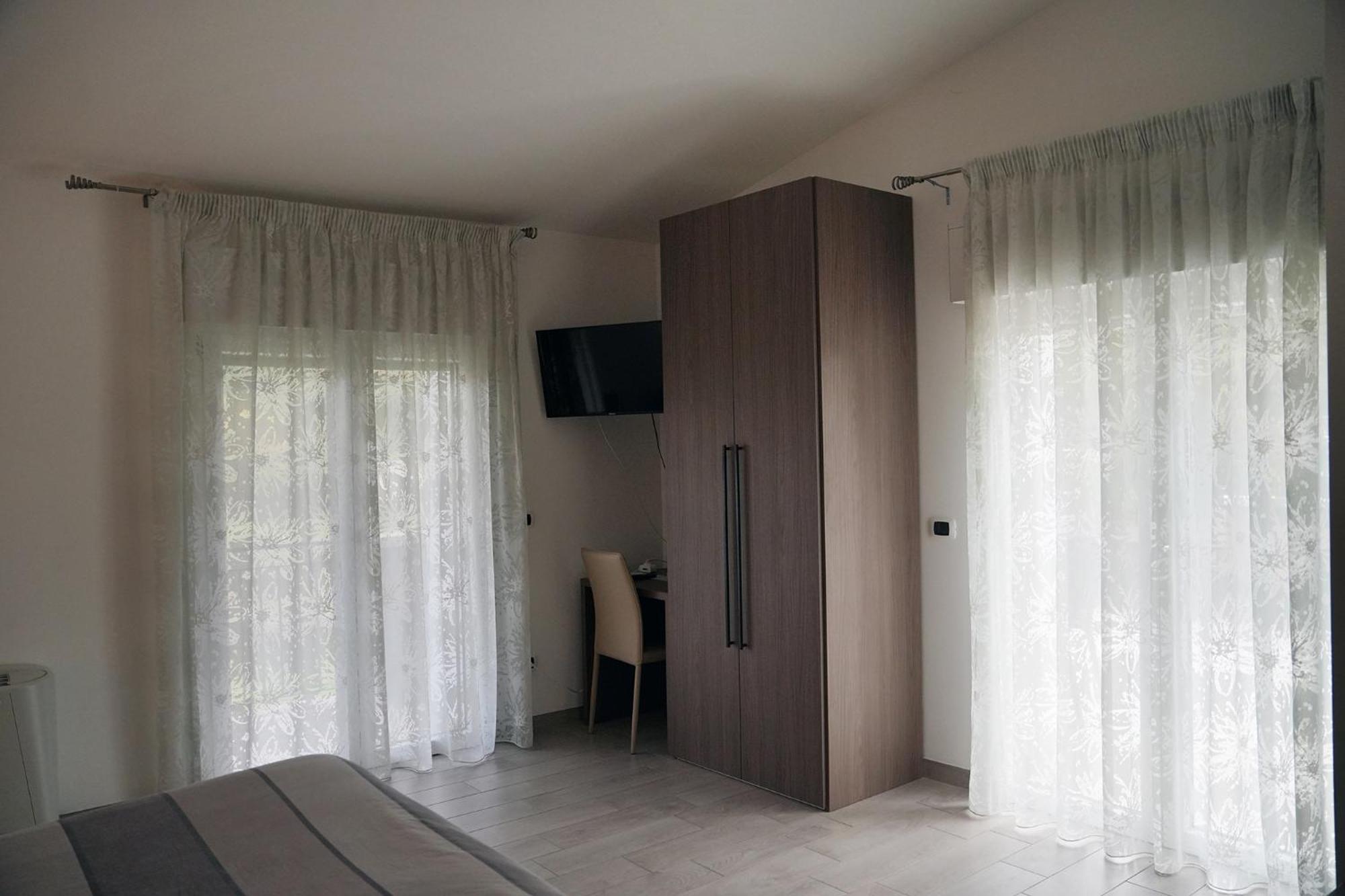 B&B Arco Dei Sogni Челано Екстериор снимка