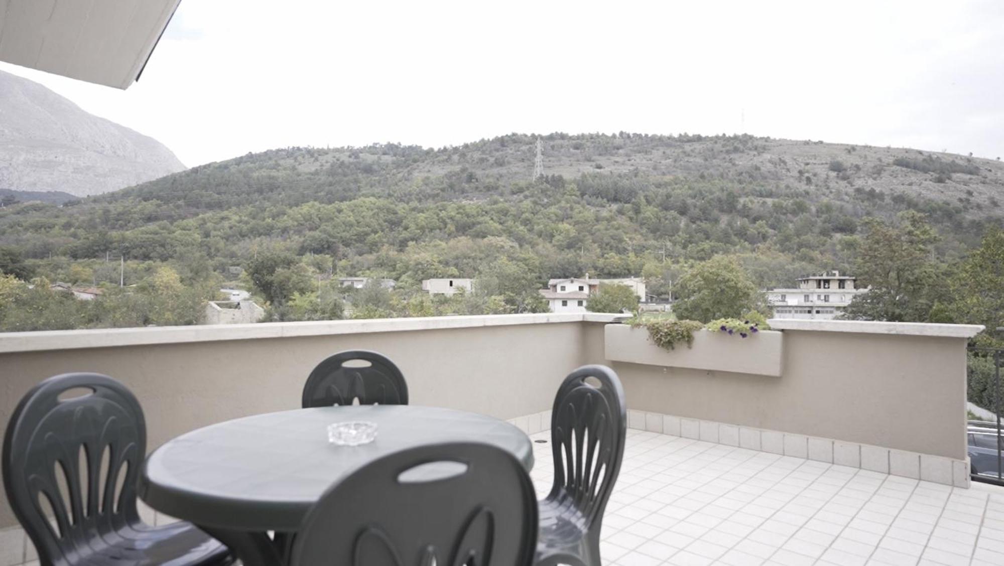 B&B Arco Dei Sogni Челано Екстериор снимка